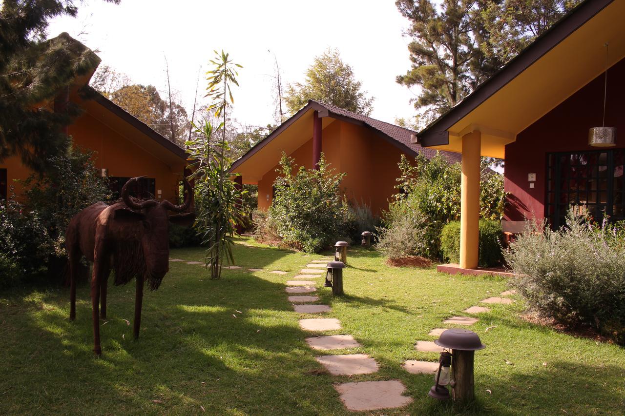 Hotel Le Rustique à Nanyuki Extérieur photo