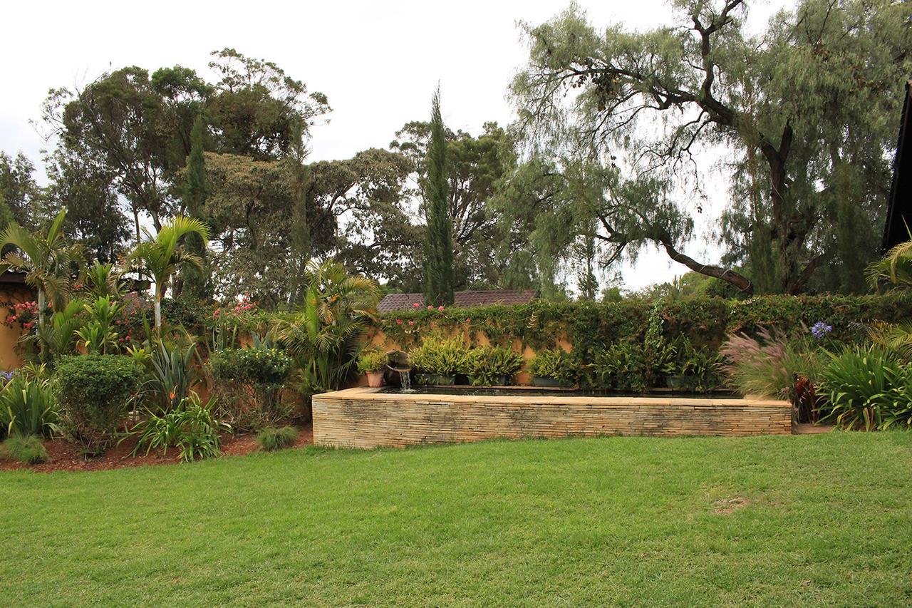 Hotel Le Rustique à Nanyuki Extérieur photo