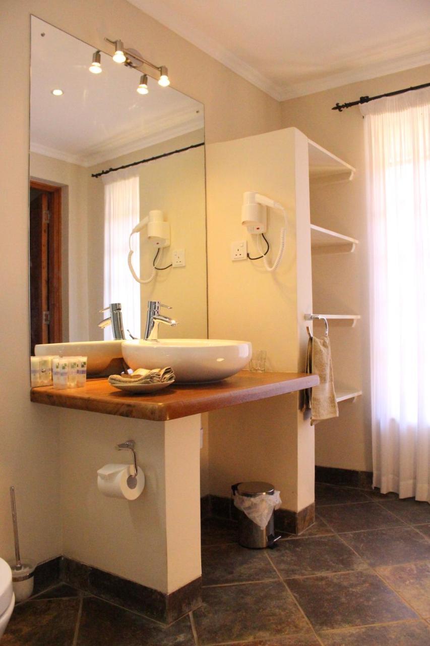 Hotel Le Rustique à Nanyuki Extérieur photo